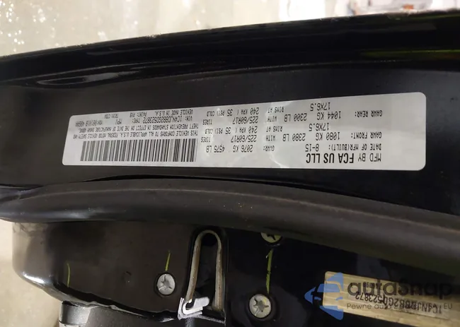 1C4NJDBB2GD523872: 44061353