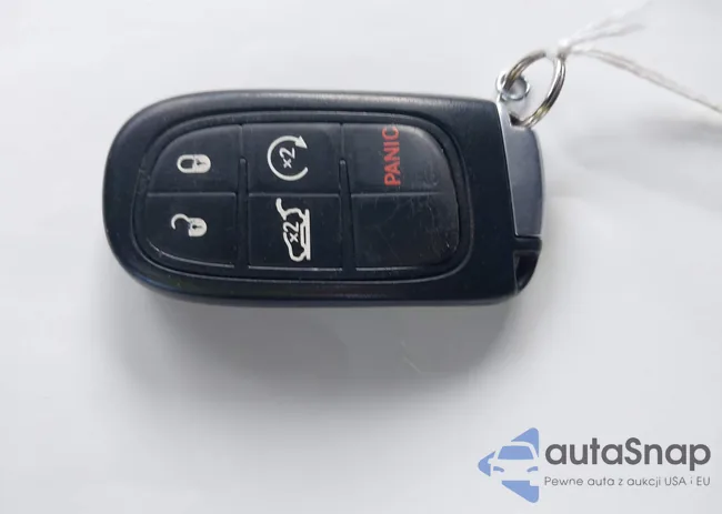 1C4PJMDBXFW680395: 44061382