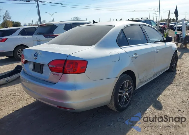 3VWDX7AJ1DM428804: 44061409