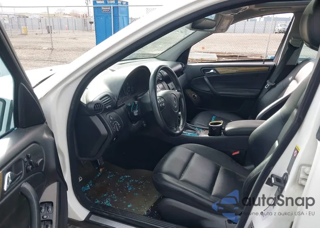 WDBRF52H27F853172: 44061420