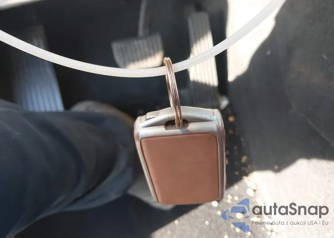 LYVA22RL5KB310853: 44061422