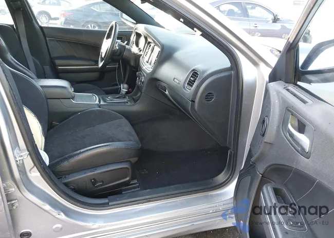 2C3CDXGJ3HH617588: 44061509