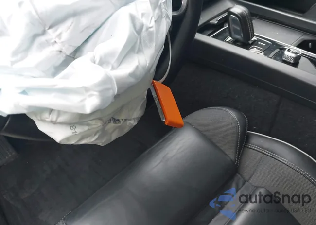 7JRL12TM8NG162320: 44062637