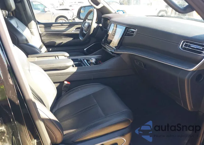 1C4SJUBP9RS145837: 44062682