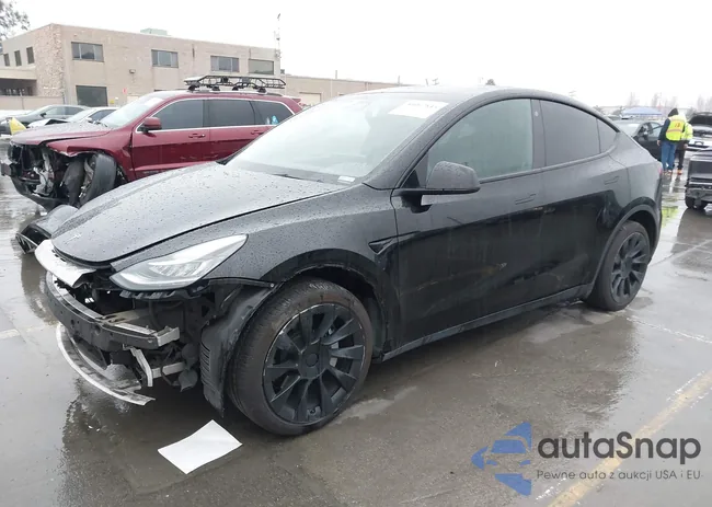 5YJYGDEE8MF272037: 44062845