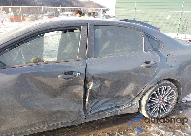 3KPF44AC1ME287845: 44062849