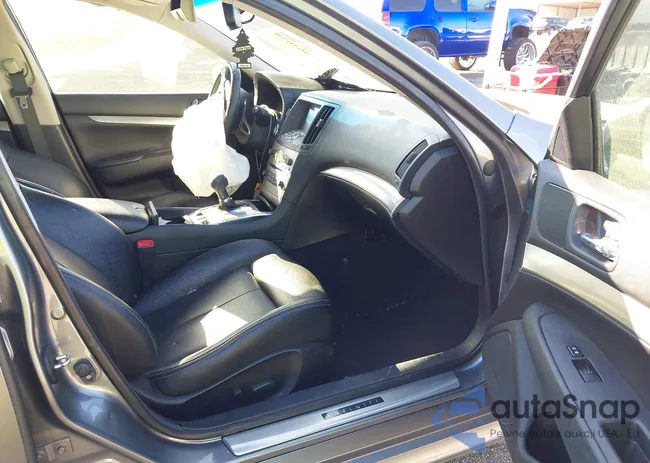 JN1CV6AR5BM411911: 44063038