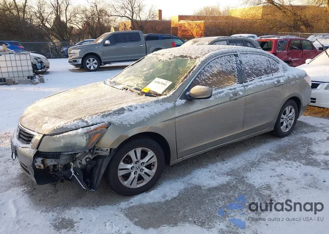 1HGCP26499A085184: 44063041