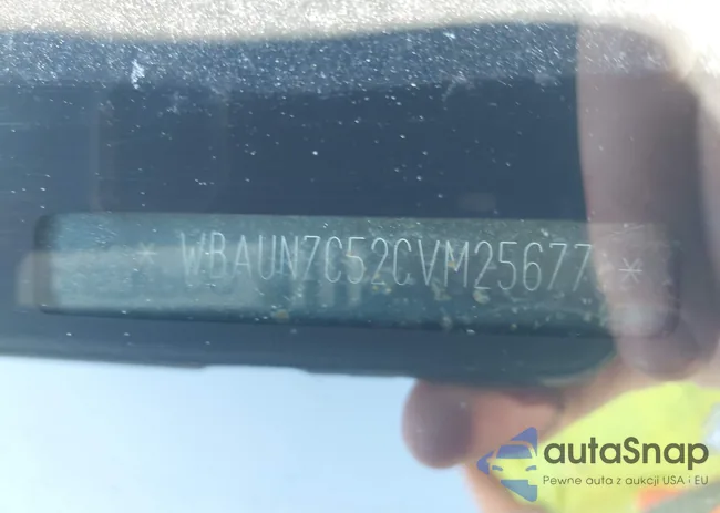 WBAUN7C52CVM25677: 44063190