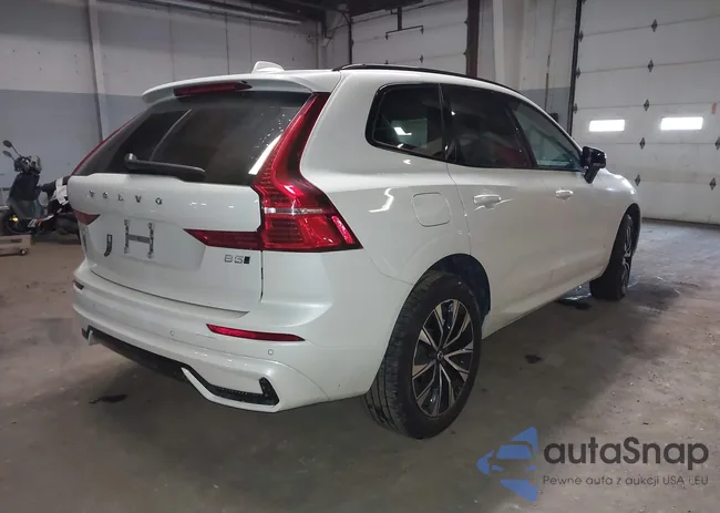 YV4M12RJ0S1044967: 44062274