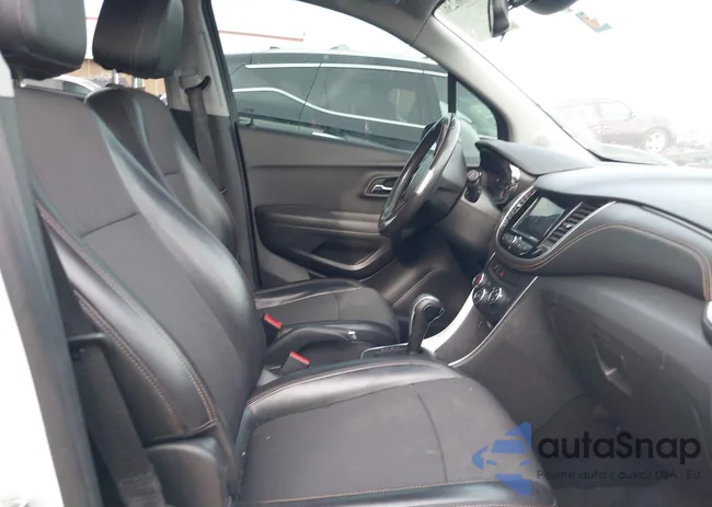 KL7CJLSB1JB706276: 44062361