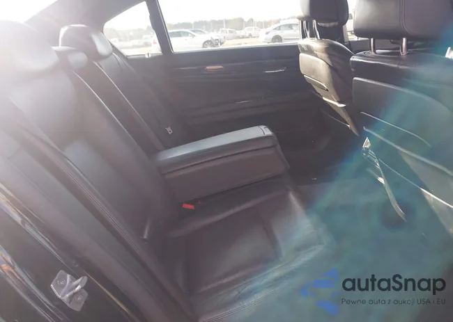 WBAYF8C5XFD655059: 44062365