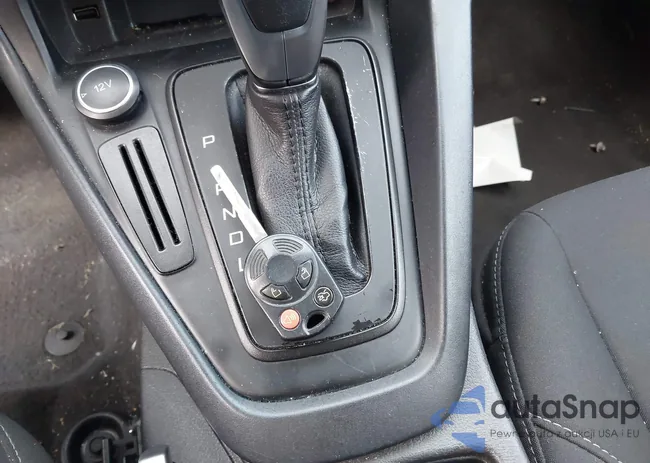 1FADP3F2XGL269077: 44062411