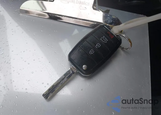 KNDJP3A58G7385546: 44063641