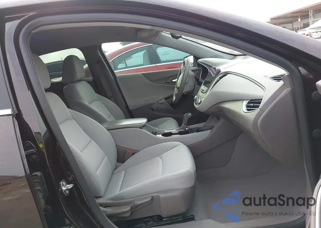 1G1ZB5ST6LF140831: 44063787