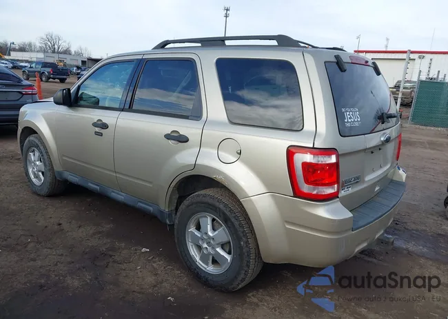 1FMCU0D7XBKB52041: 44063801