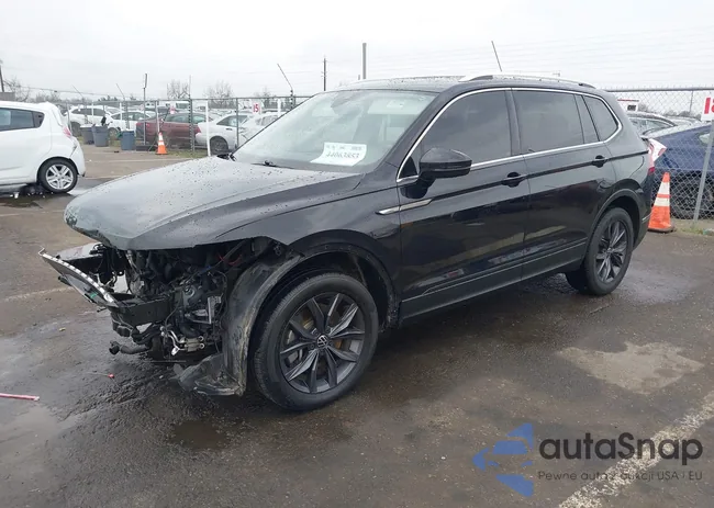 3VV3B7AX0NM033372: 44063853