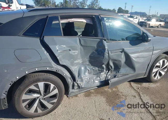 1V2BMPE85RC021439: 44063887