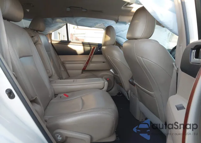 5TDYK3EH6CS080712: 44064017