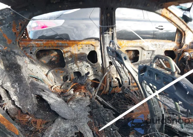 3KPC24A36KE042626: 44064018