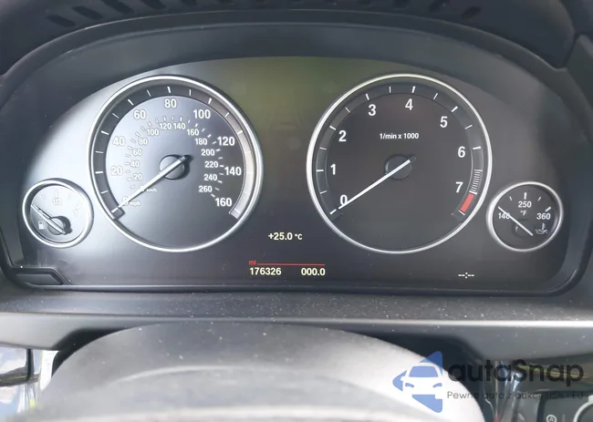 5UXKR0C50F0K70102: 44064064