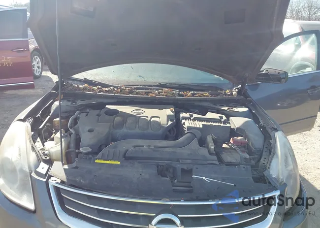 1N4AL2AP6BN410851: 44064111