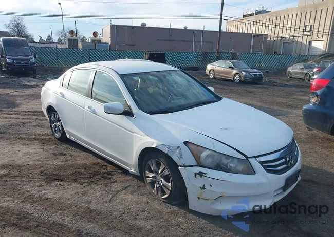 1HGCP2F62CA191114: 44064190