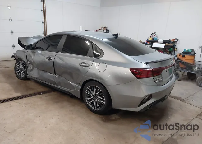 3KPF54AD0RE793566: 44063528