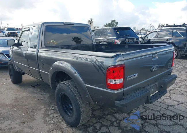 1FTYR44U56PA71126: 44064655