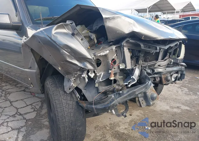 1FTYR44U56PA71126: 44064655