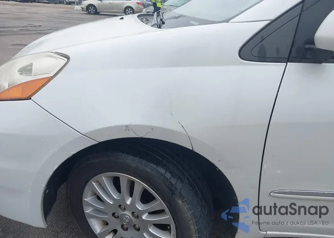 5TDZK22CX8S108283: 44064754