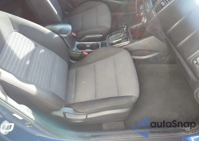 3KPFL4A7XHE050637: 44064875