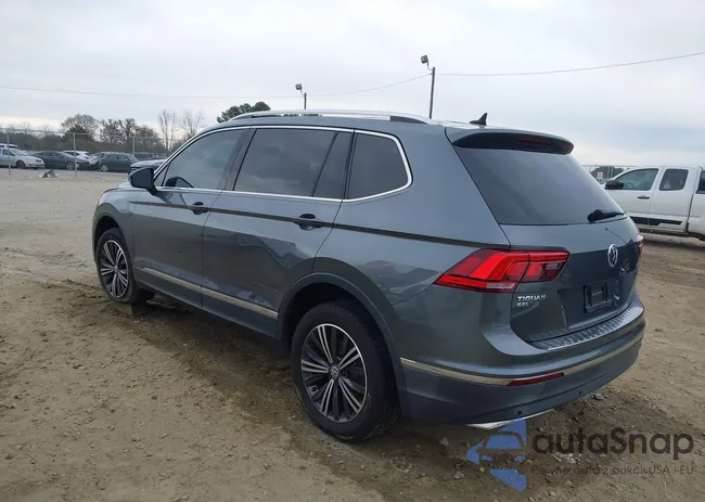 3VV3B7AX7KM102313: 44064928