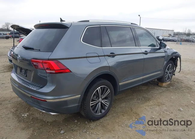 3VV3B7AX7KM102313: 44064928