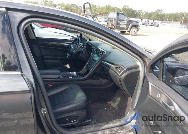 3FA6P0PU4HR184018: 44065025