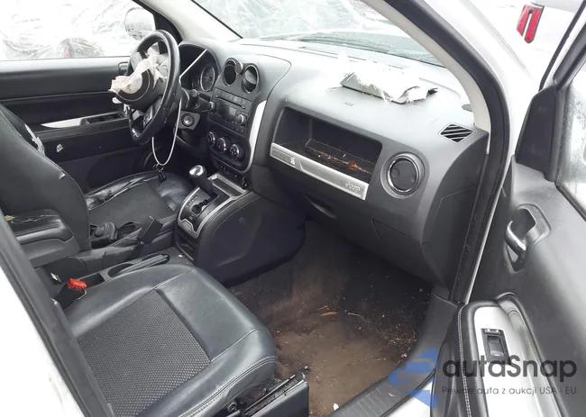 1C4NJDEB4ED718395: 44065084