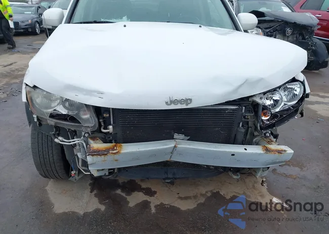 1C4NJDEB4ED718395: 44065084