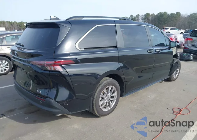 5TDYRKEC4SS235976: 44065094