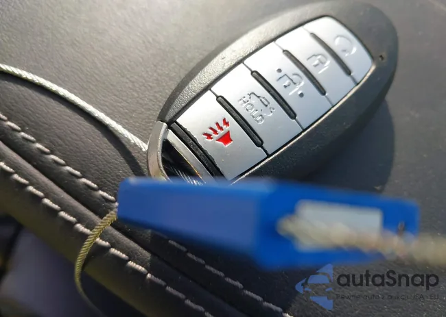 1N4BL4EV2LC135985: 44065101