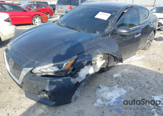 1N4BL4EV2LC135985: 44065101