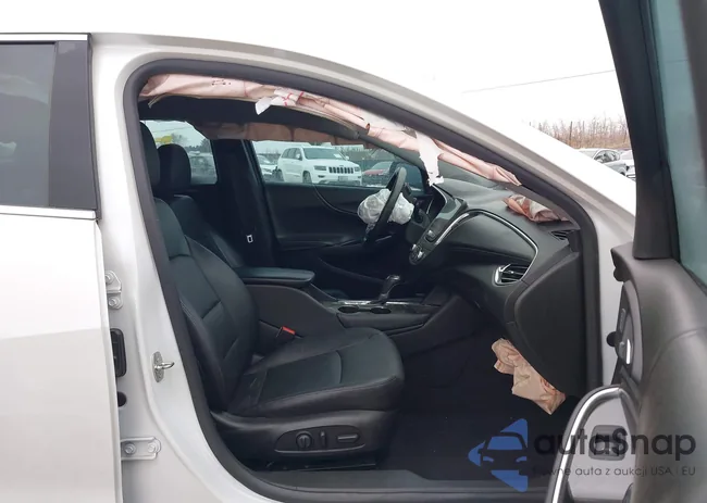 1G1ZE5ST8HF203992: 44065123