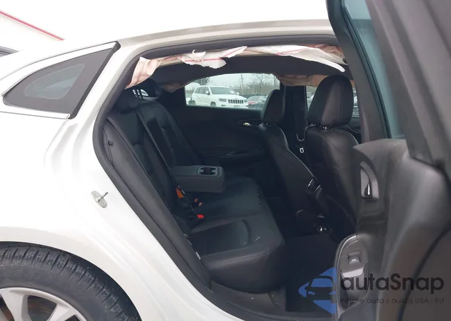 1G1ZE5ST8HF203992: 44065123