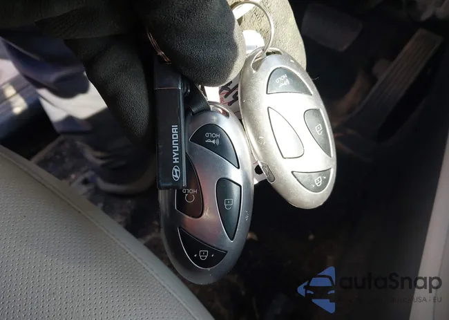 3KMJC3DE8SE009104: 44065153