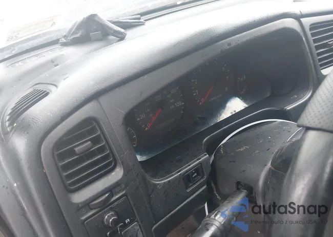 JNKCP11A4YT304883: 44065190