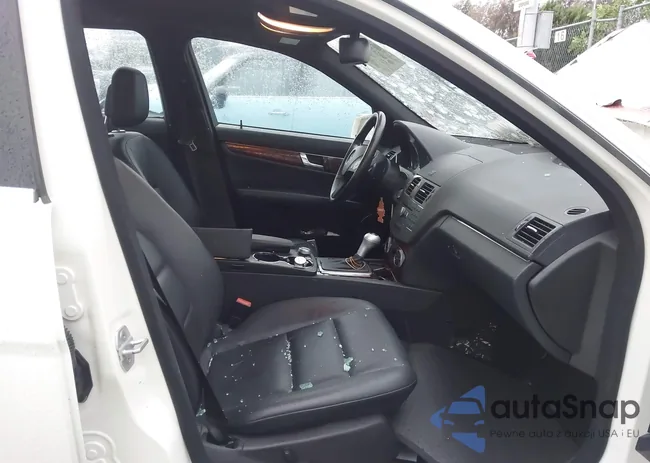 WDDGF5EB7AF453850: 44064355