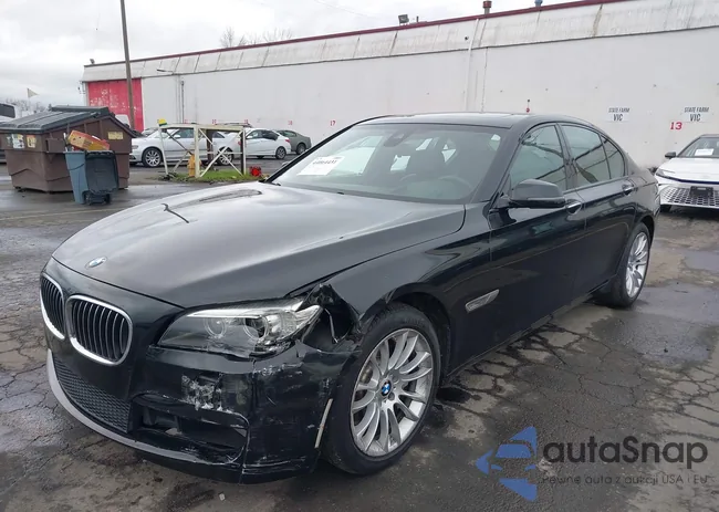 WBAYA8C5XED499800: 44064431