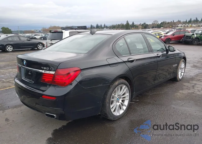 WBAYA8C5XED499800: 44064431