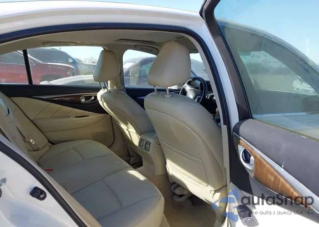 JN1EV7AP2KM513843: 44064464