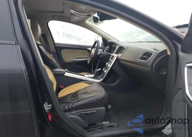 YV126MFL6H2422493: 44064520