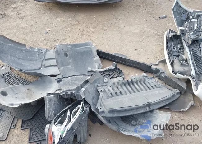 WDDZF4KB8HA060518: 44064552